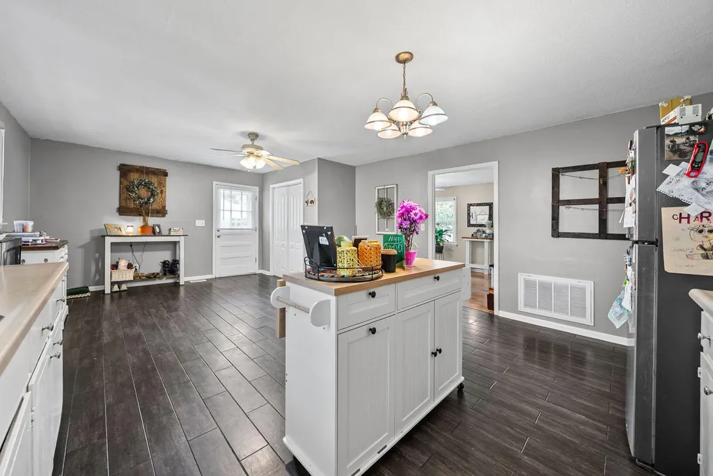3416 Greenwood Drive Hopkinsville KY 42240