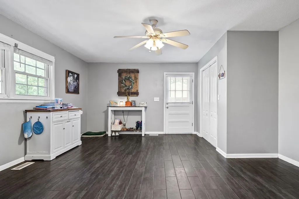 3416 Greenwood Drive Hopkinsville KY 42240