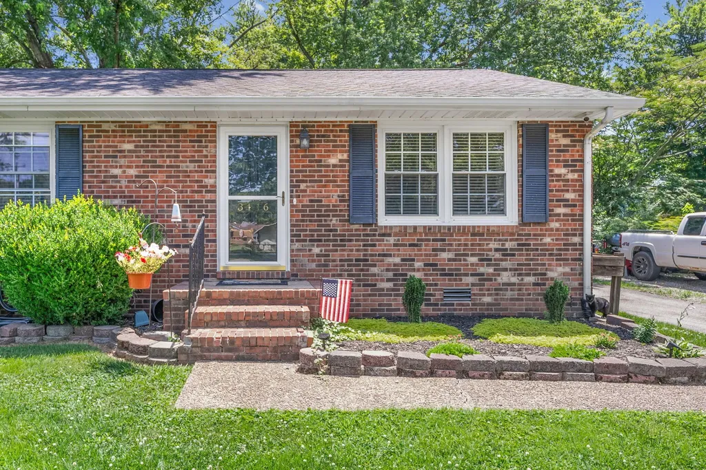 3416 Greenwood Drive Hopkinsville KY 42240