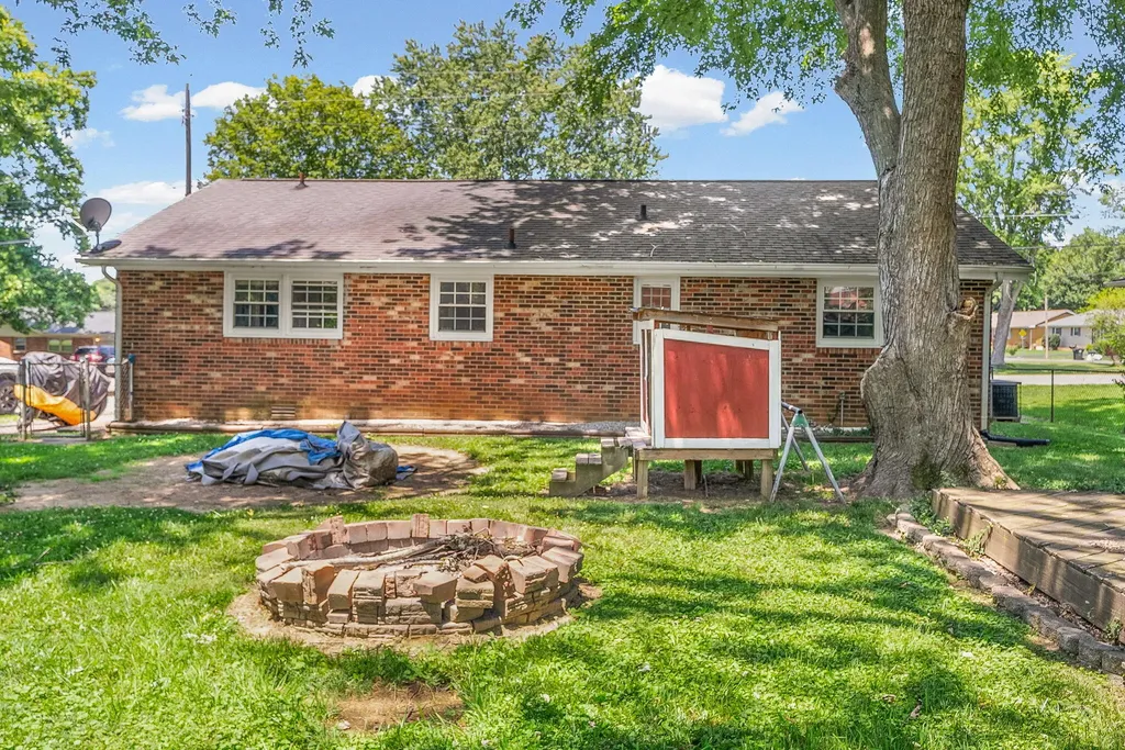 3416 Greenwood Drive Hopkinsville KY 42240