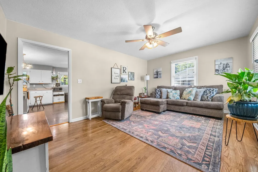3416 Greenwood Drive Hopkinsville KY 42240