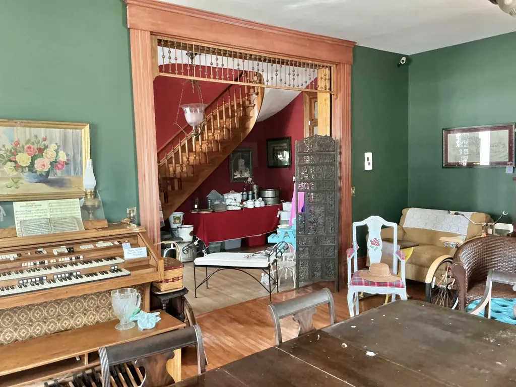 151 Third Street Vanceburg KY 41179