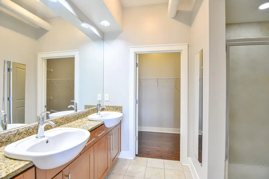220 Cedar Street Lexington KY 40508