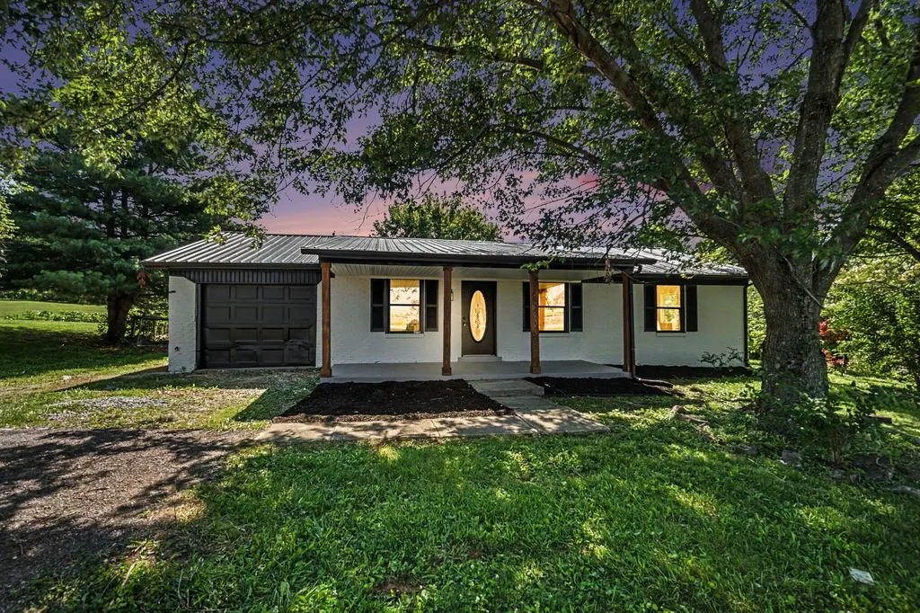 3885 Louisville Road Salvisa KY 40372