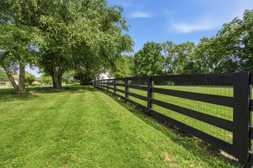 110 Wind Haven Drive Nicholasville KY 40356