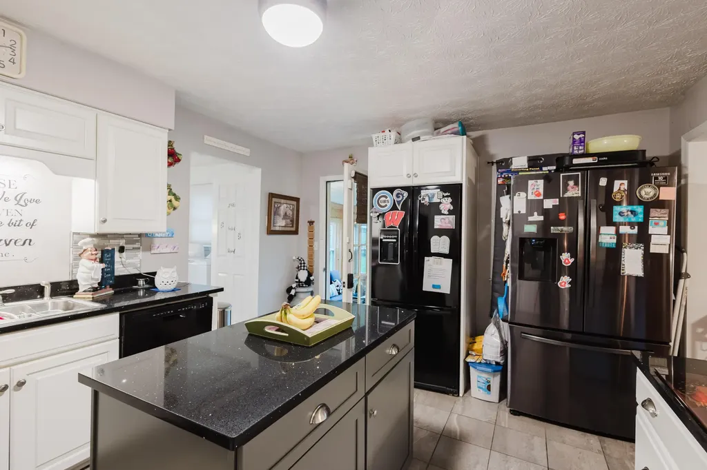 401 Haddix Street Harrodsburg KY 40330
