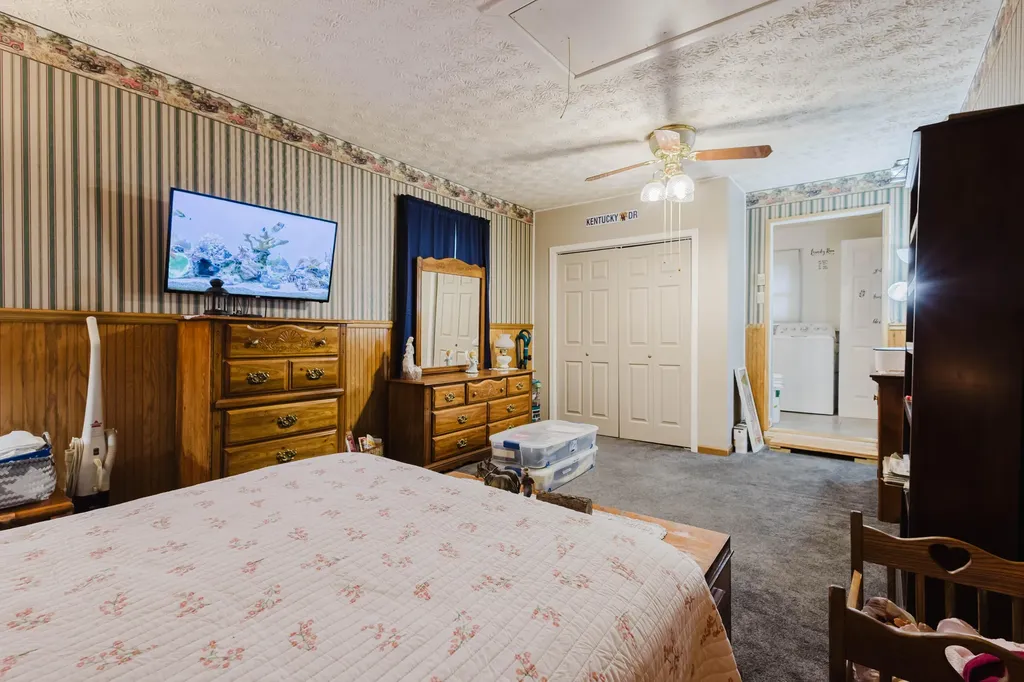 401 Haddix Street Harrodsburg KY 40330