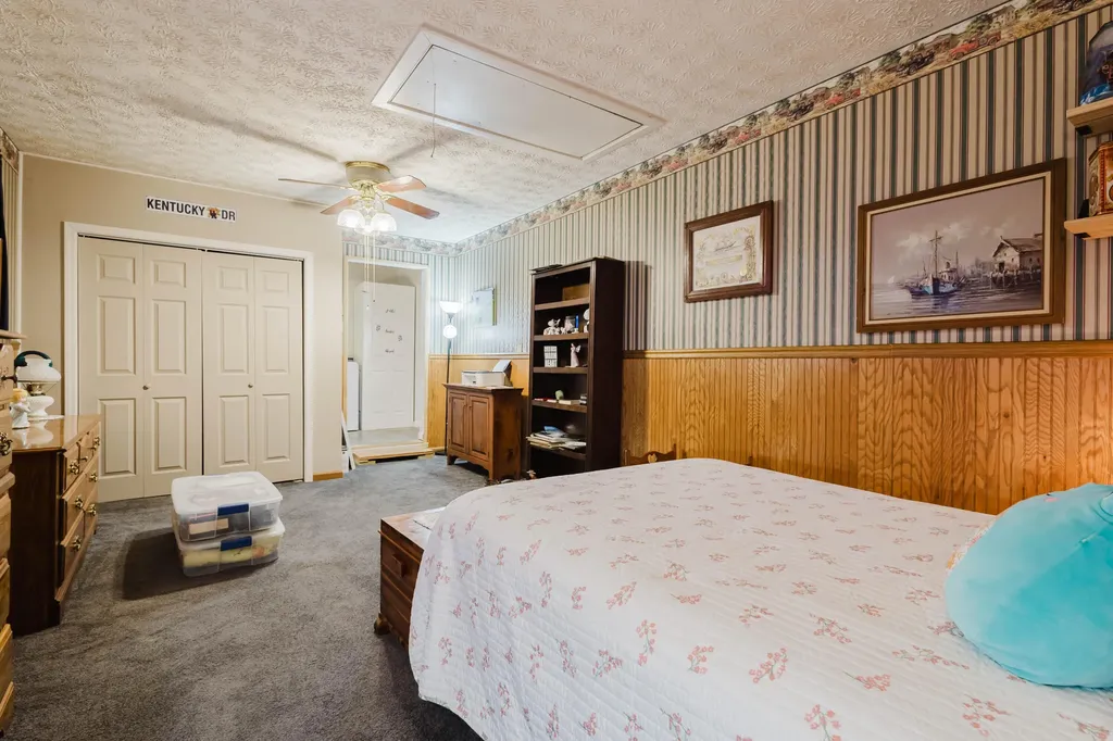 401 Haddix Street Harrodsburg KY 40330