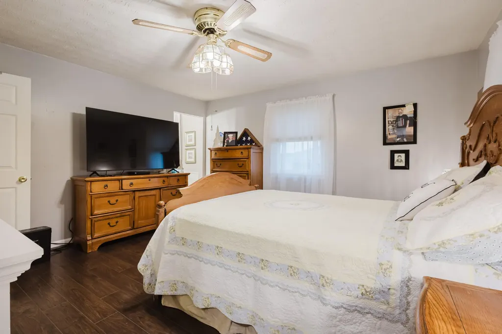 401 Haddix Street Harrodsburg KY 40330