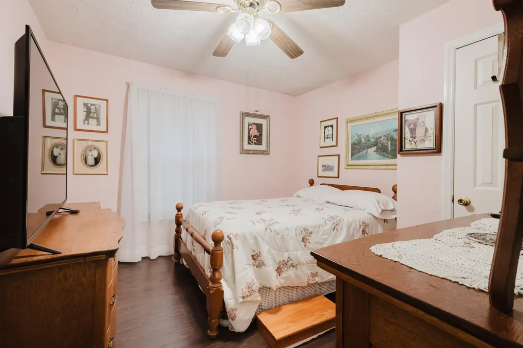401 Haddix Street Harrodsburg KY 40330