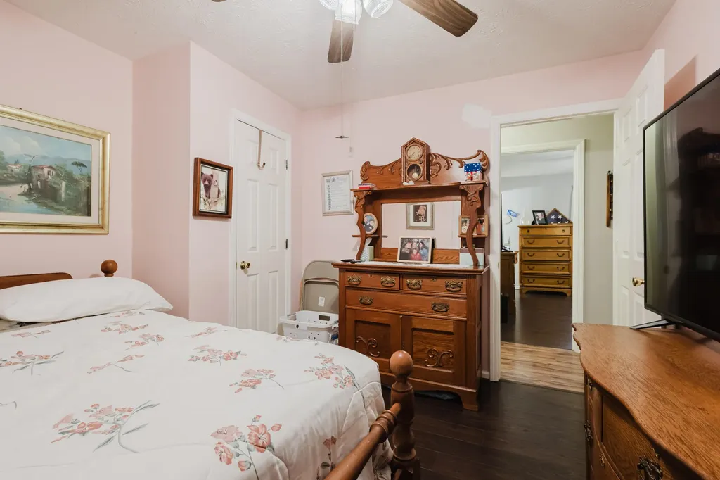 401 Haddix Street Harrodsburg KY 40330