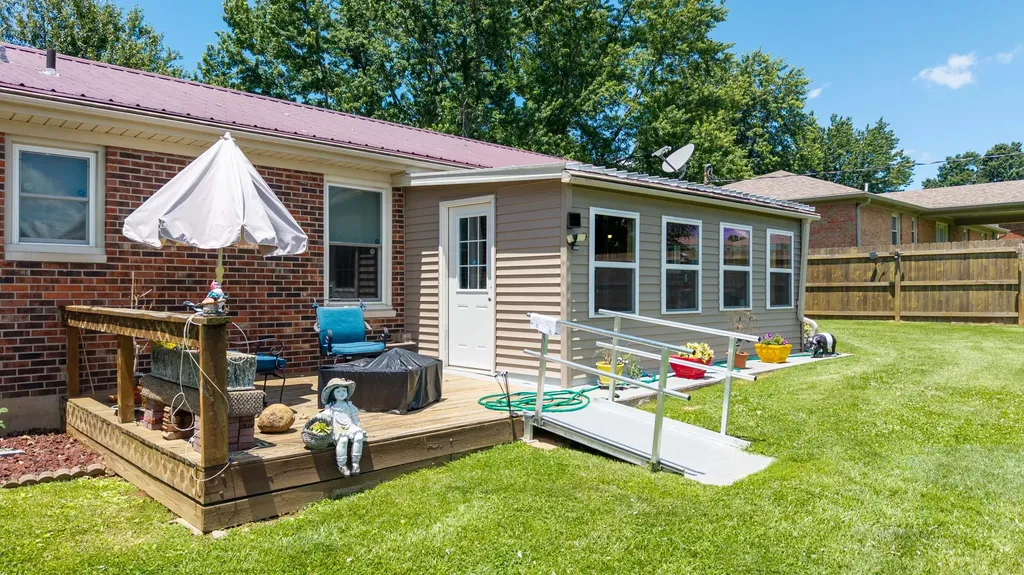401 Haddix Street Harrodsburg KY 40330
