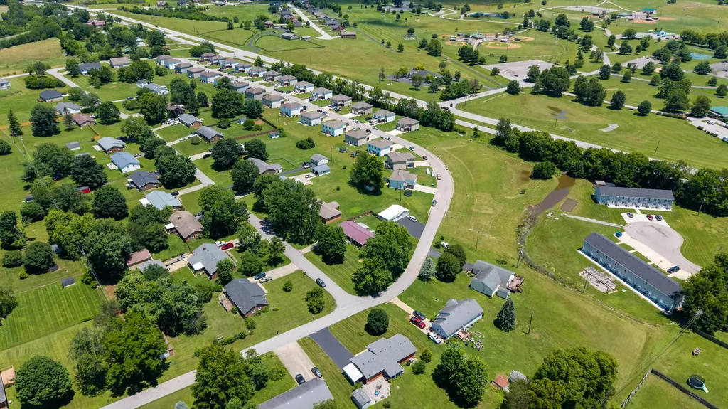 401 Haddix Street Harrodsburg KY 40330