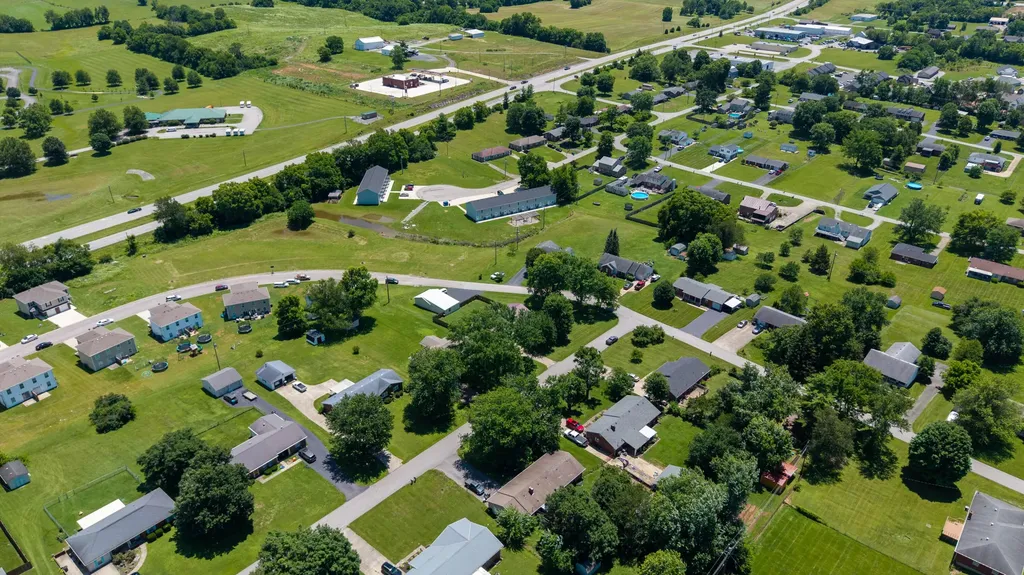 401 Haddix Street Harrodsburg KY 40330
