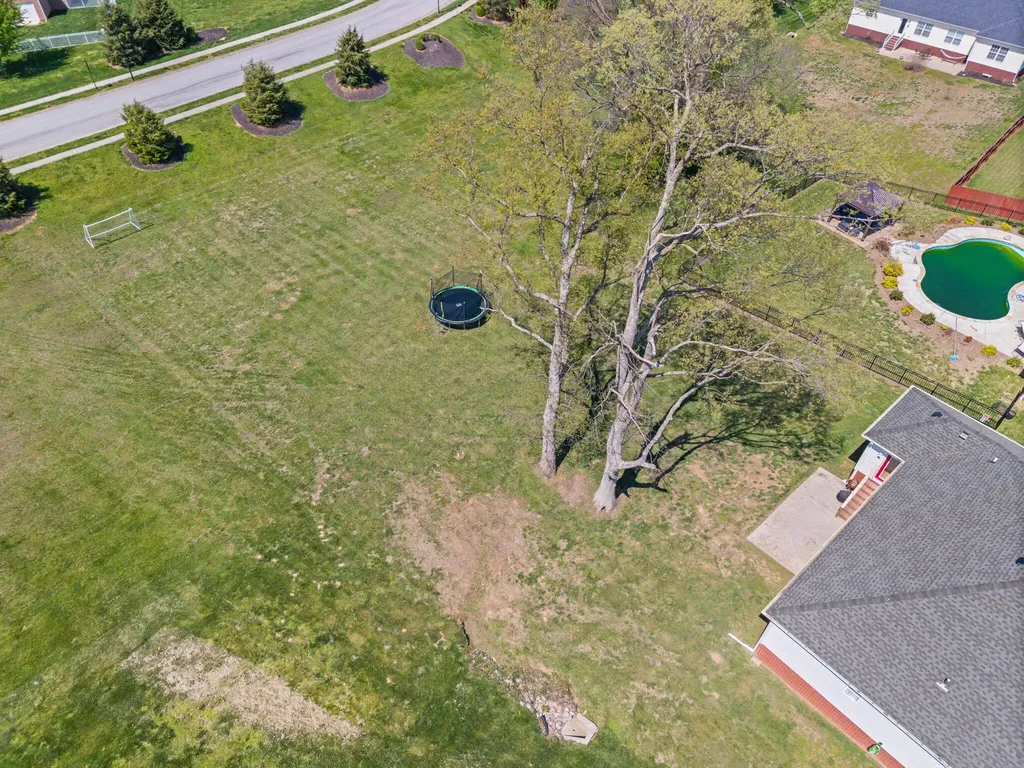 107 Lurlington Court Hopkinsville KY 42240