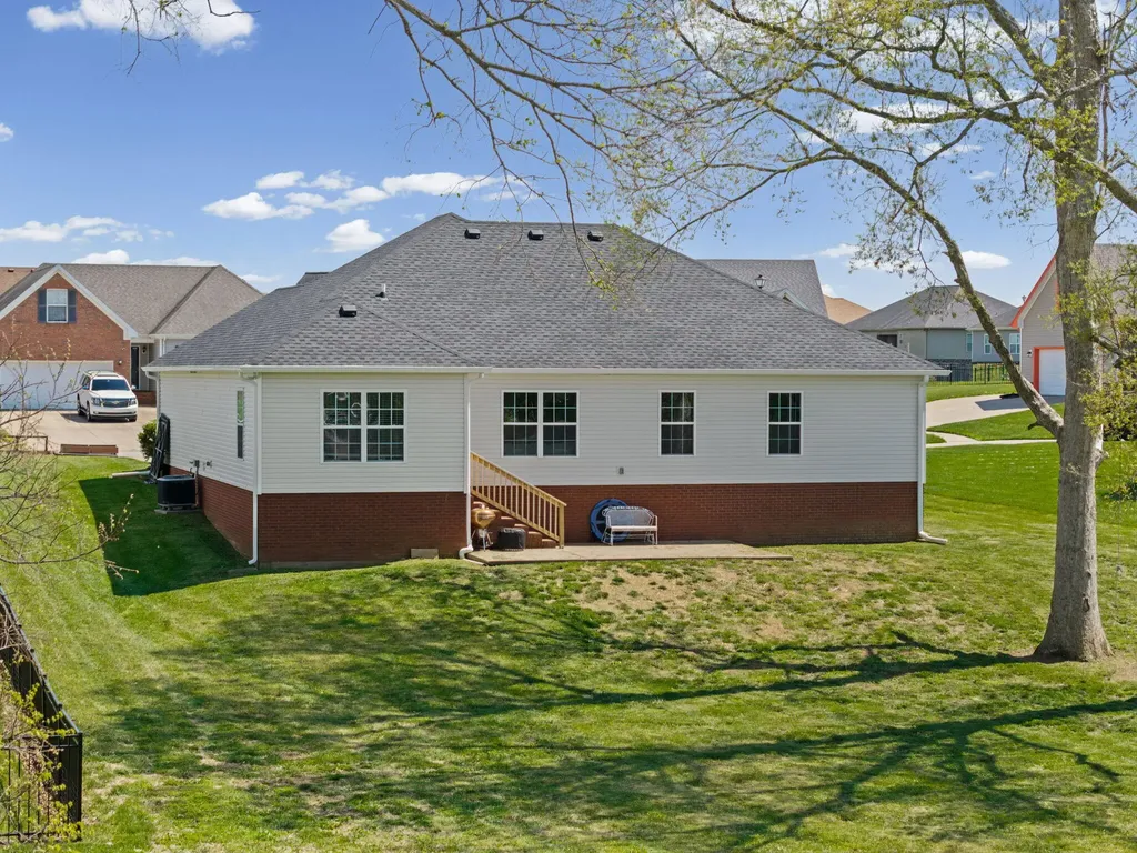 107 Lurlington Court Hopkinsville KY 42240