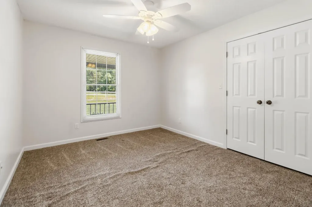 217 Old Decker Road Bronston KY 42518