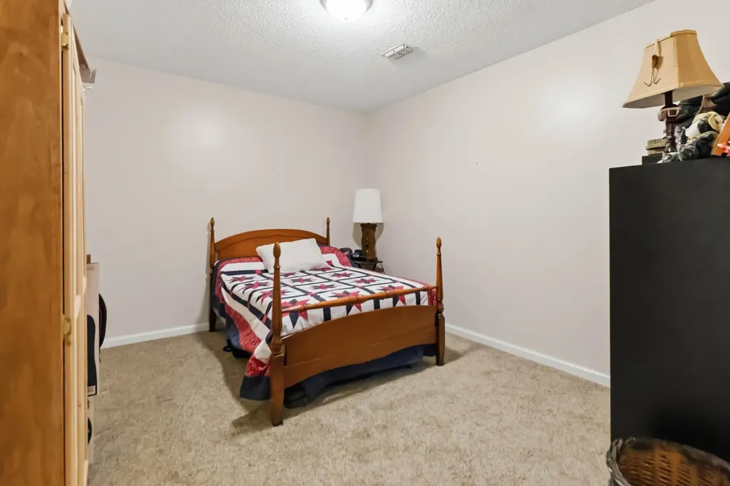 217 Old Decker Road Bronston KY 42518