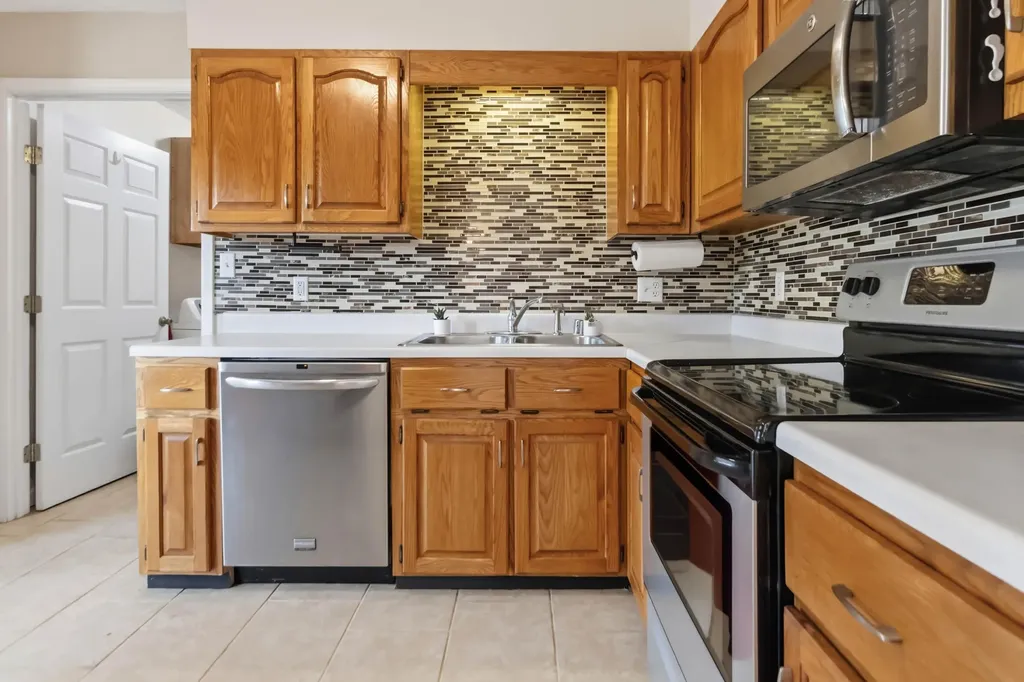 217 Old Decker Road Bronston KY 42518