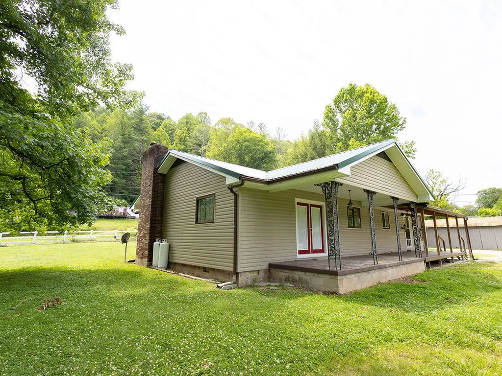 9940 Cranston Road Morehead KY 40351