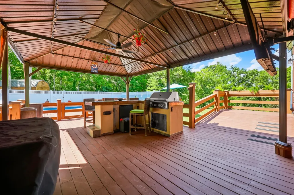 1725 Onan Bend Road Frankfort KY 40601