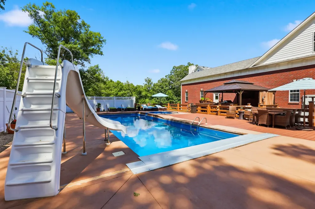 1725 Onan Bend Road Frankfort KY 40601