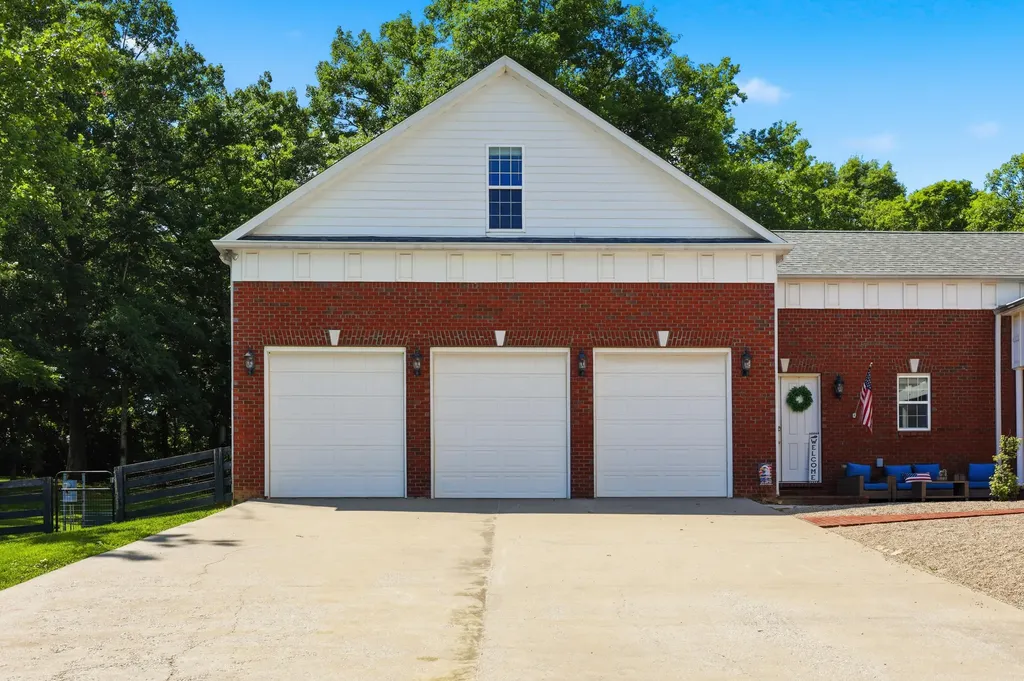 1725 Onan Bend Road Frankfort KY 40601