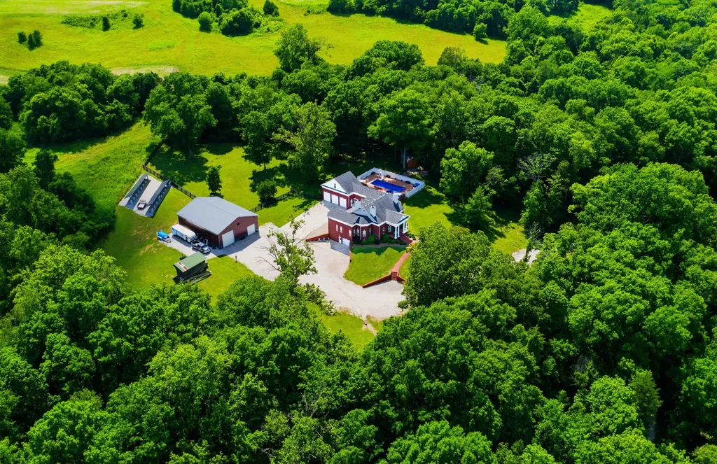 1725 Onan Bend Road Frankfort KY 40601