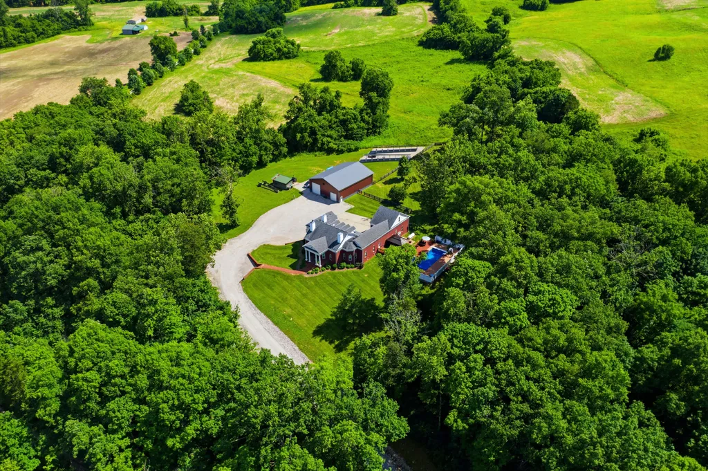 1725 Onan Bend Road Frankfort KY 40601