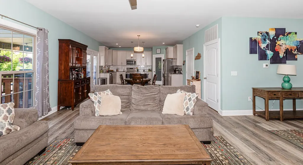 198 Lakeshore Circle Georgetown KY 40324