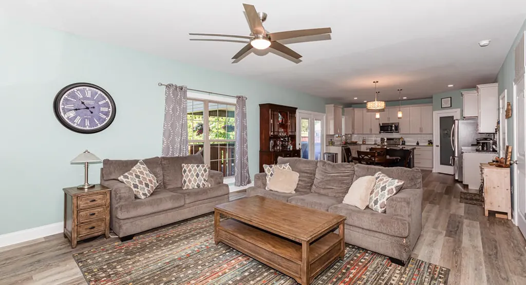 198 Lakeshore Circle Georgetown KY 40324