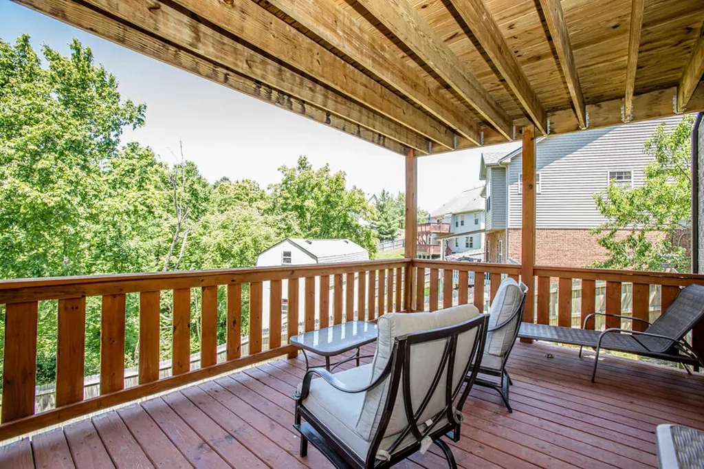 198 Lakeshore Circle Georgetown KY 40324