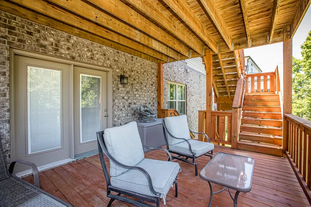 198 Lakeshore Circle Georgetown KY 40324