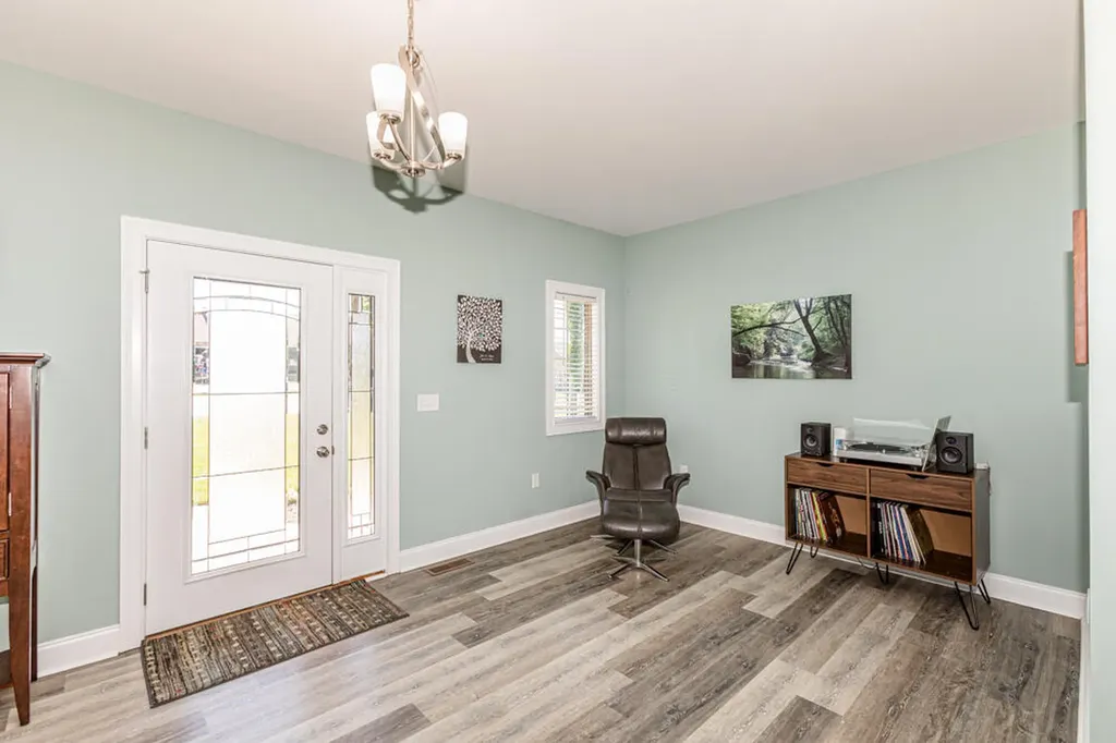 198 Lakeshore Circle Georgetown KY 40324