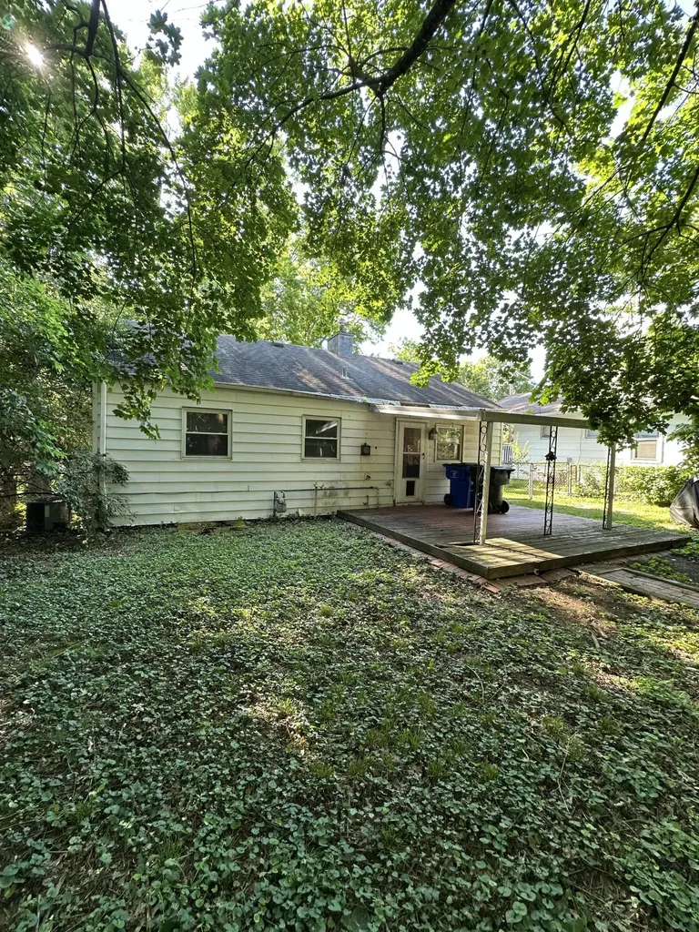 1516 Elizabeth Street Lexington KY 40503