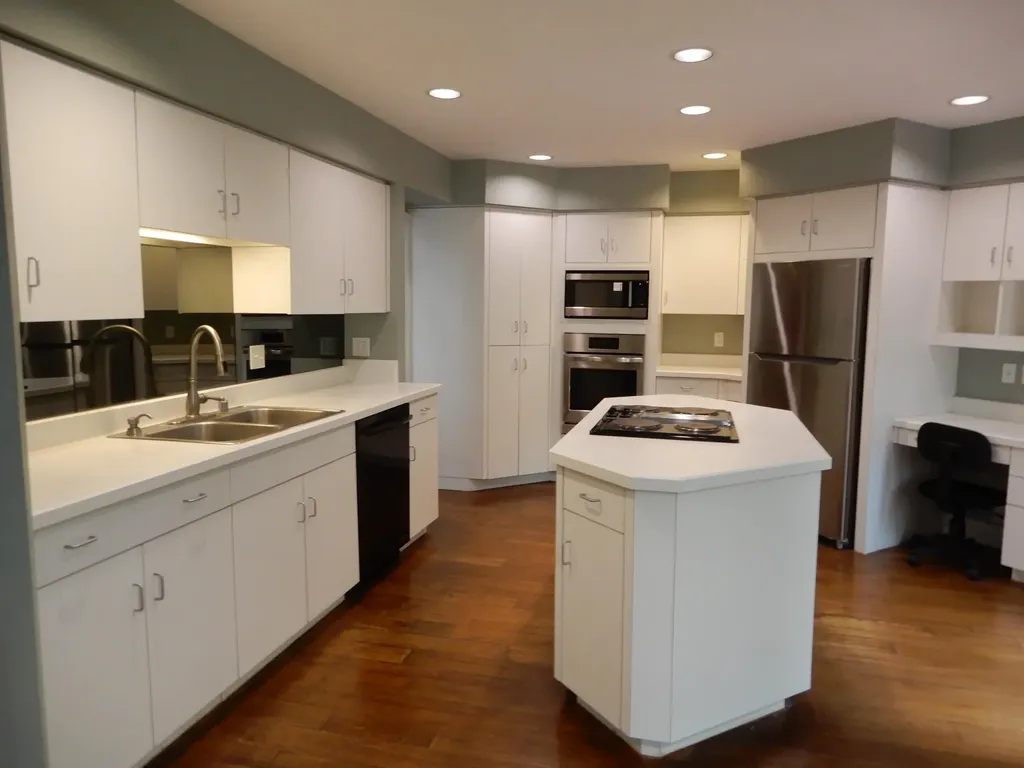 643 Whitney Drive Paducah KY 42001