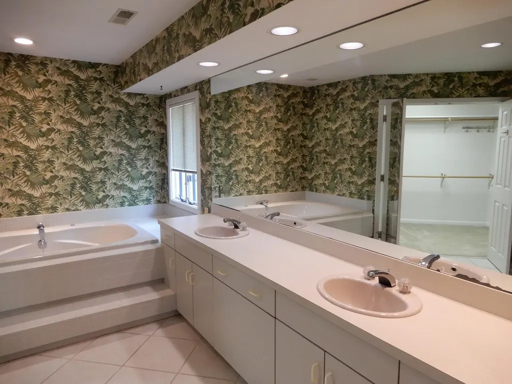 643 Whitney Drive Paducah KY 42001