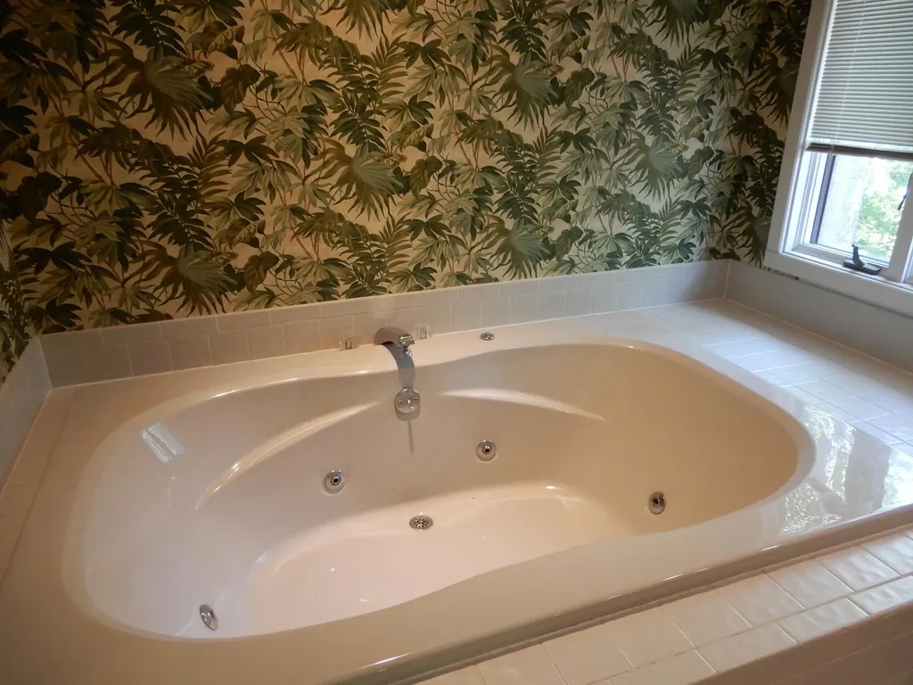 643 Whitney Drive Paducah KY 42001