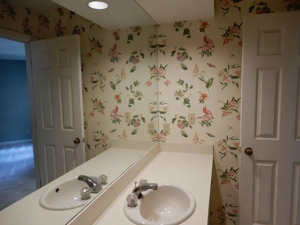 643 Whitney Drive Paducah KY 42001