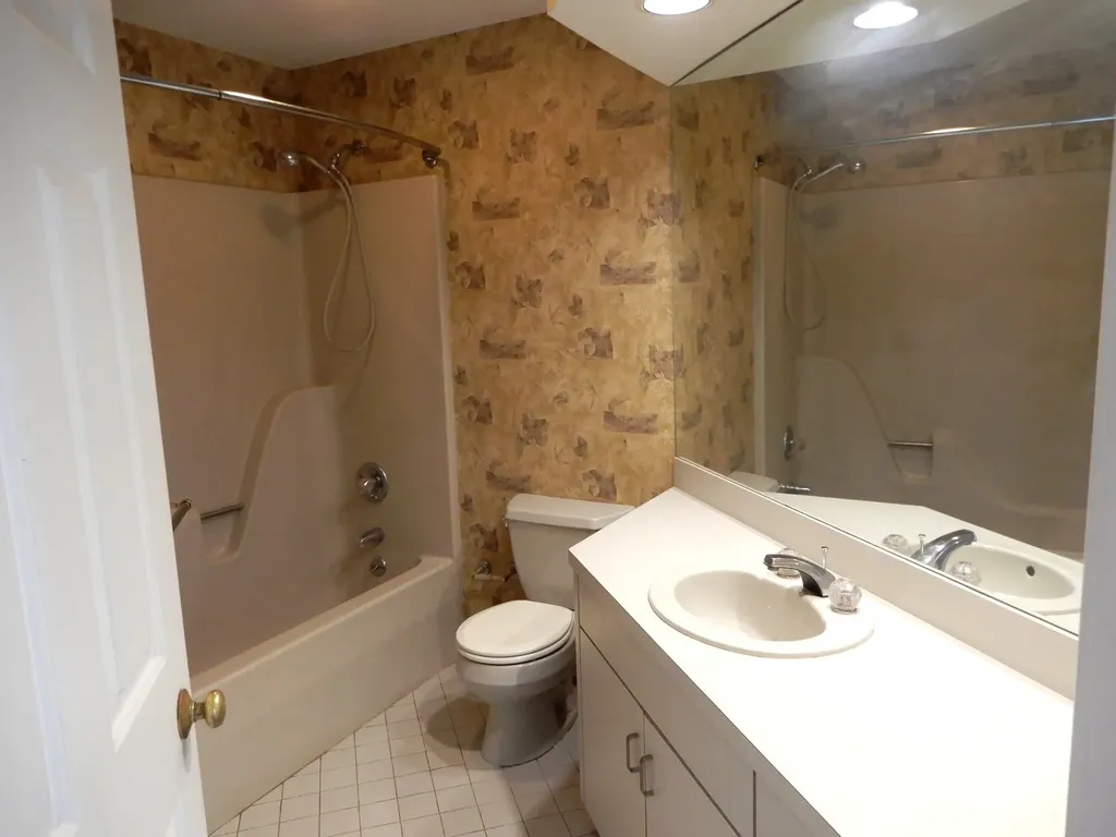 643 Whitney Drive Paducah KY 42001