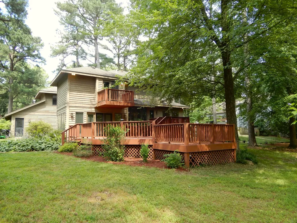 643 Whitney Drive Paducah KY 42001