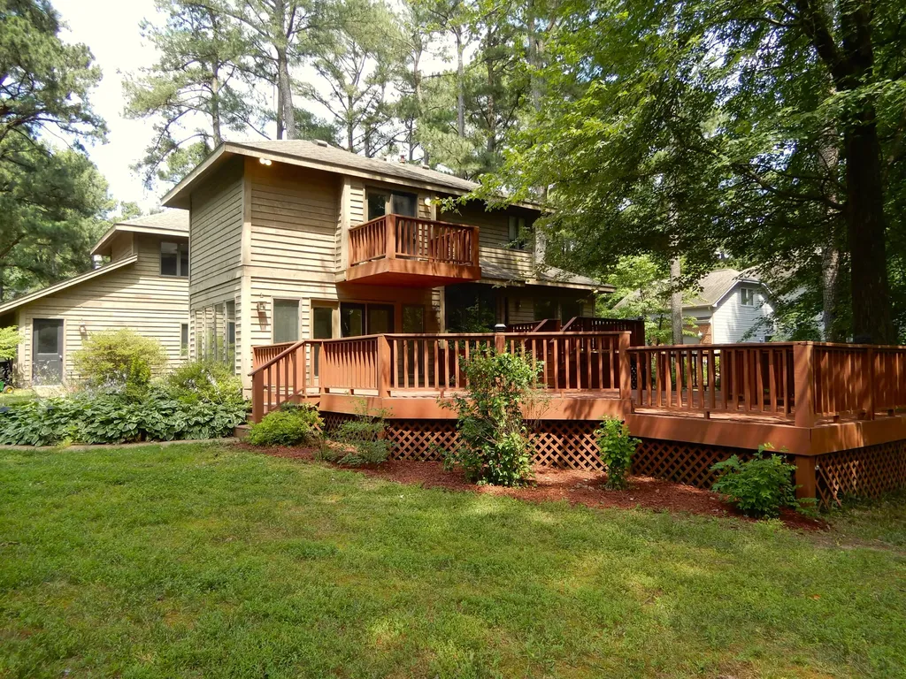 643 Whitney Drive Paducah KY 42001