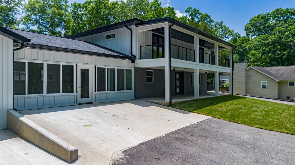 214 Hickory Hill Lane Benton KY 42025