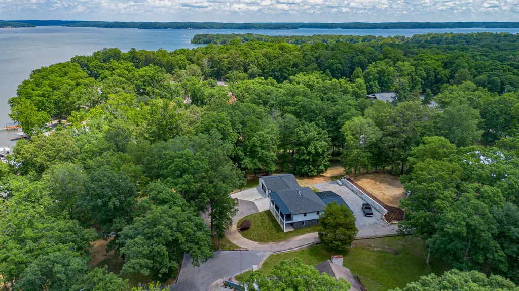 214 Hickory Hill Lane Benton KY 42025