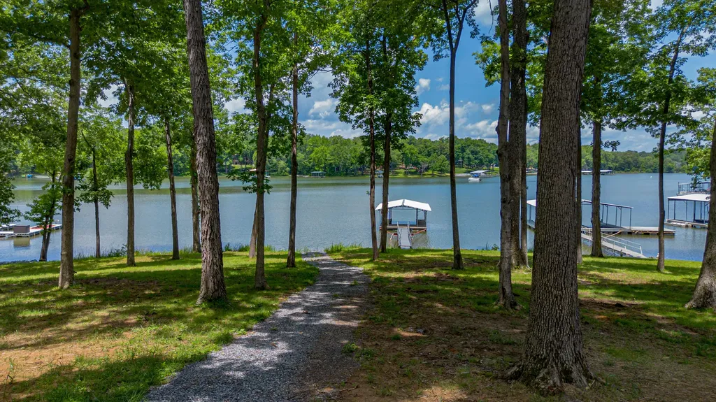 214 Hickory Hill Lane Benton KY 42025