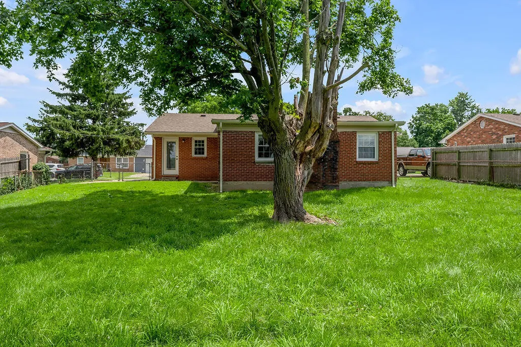 845 Mildred Street Versailles KY 40383