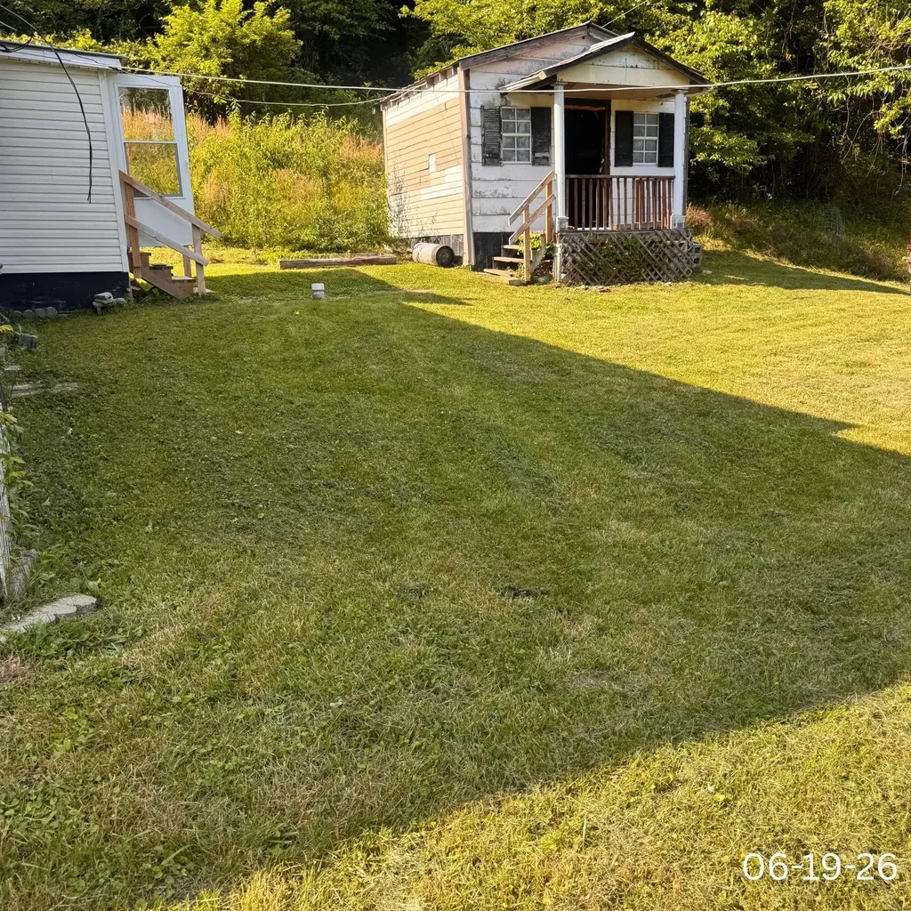 450 Bowen Lane Inez KY 41224