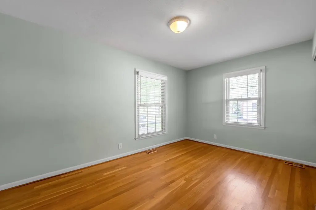 3418 Greentree Road Lexington KY 40517