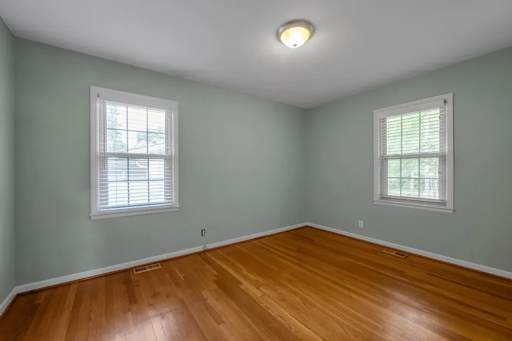 3418 Greentree Road Lexington KY 40517