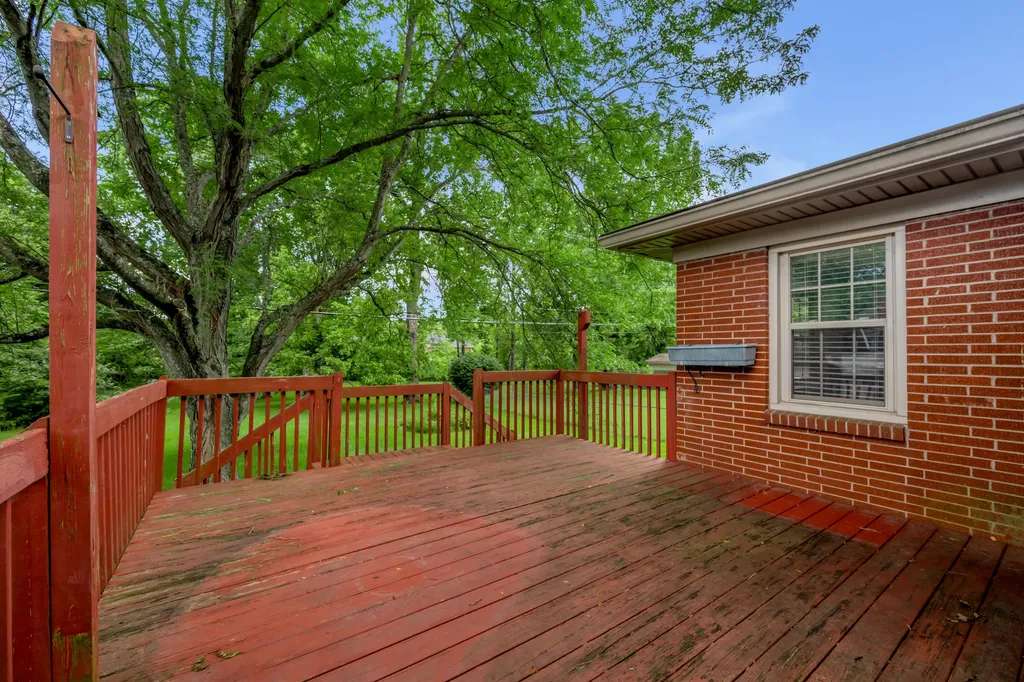 3418 Greentree Road Lexington KY 40517